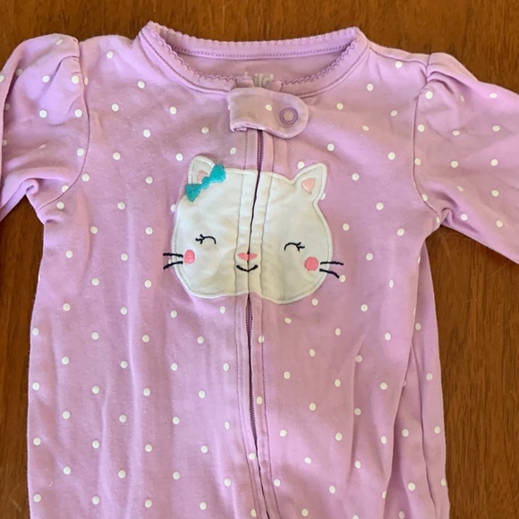 🍊5/$25 Carter's Lavender and White Polka Dot Footie size 3-6m - Picture 3 of 7